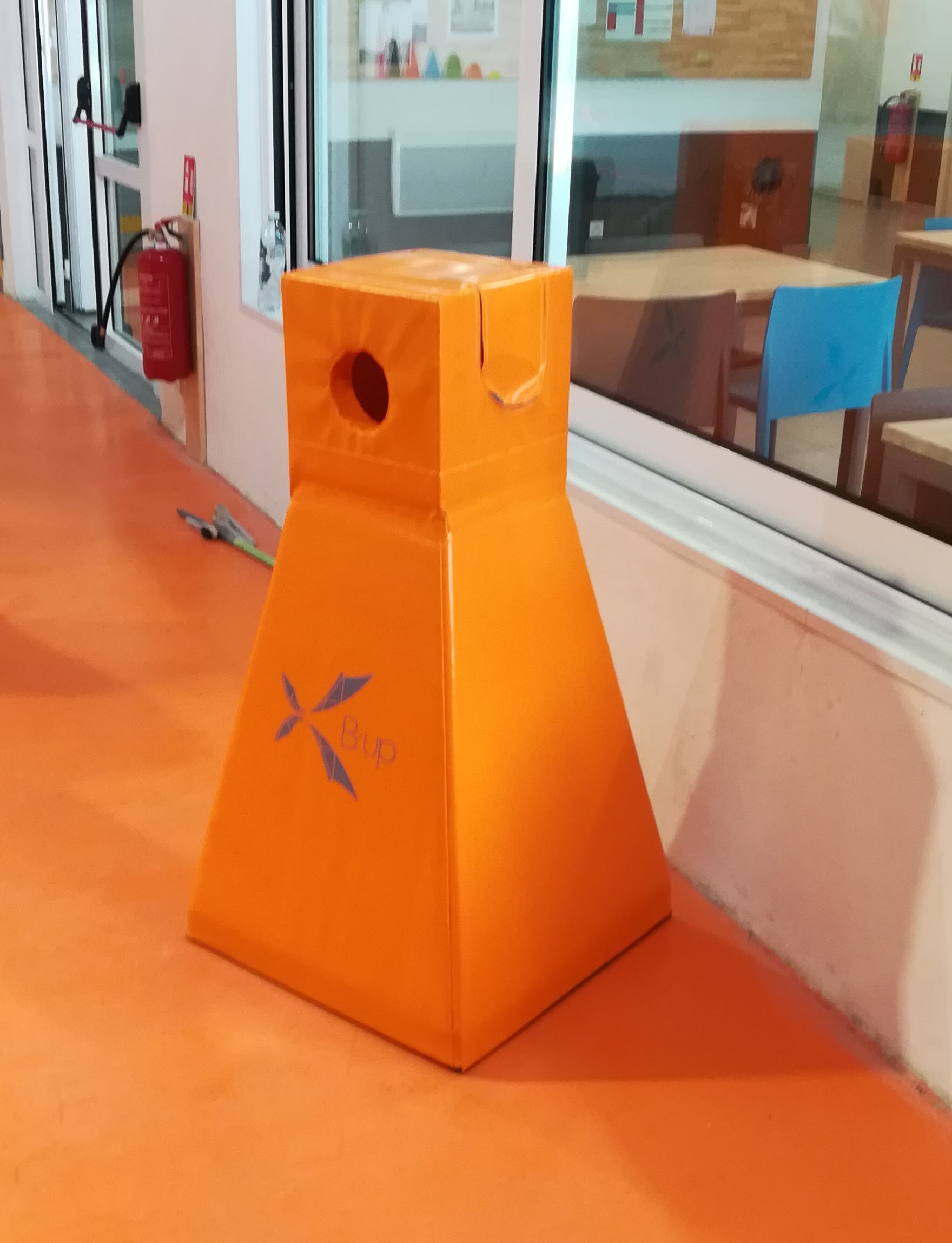 Bac a Magnesie - 60 x 60 x 110 cm (REF BAC-MAGN) Bac a Magnesie - 60 x 60 x 110 cm (REF BAC-MAGN)